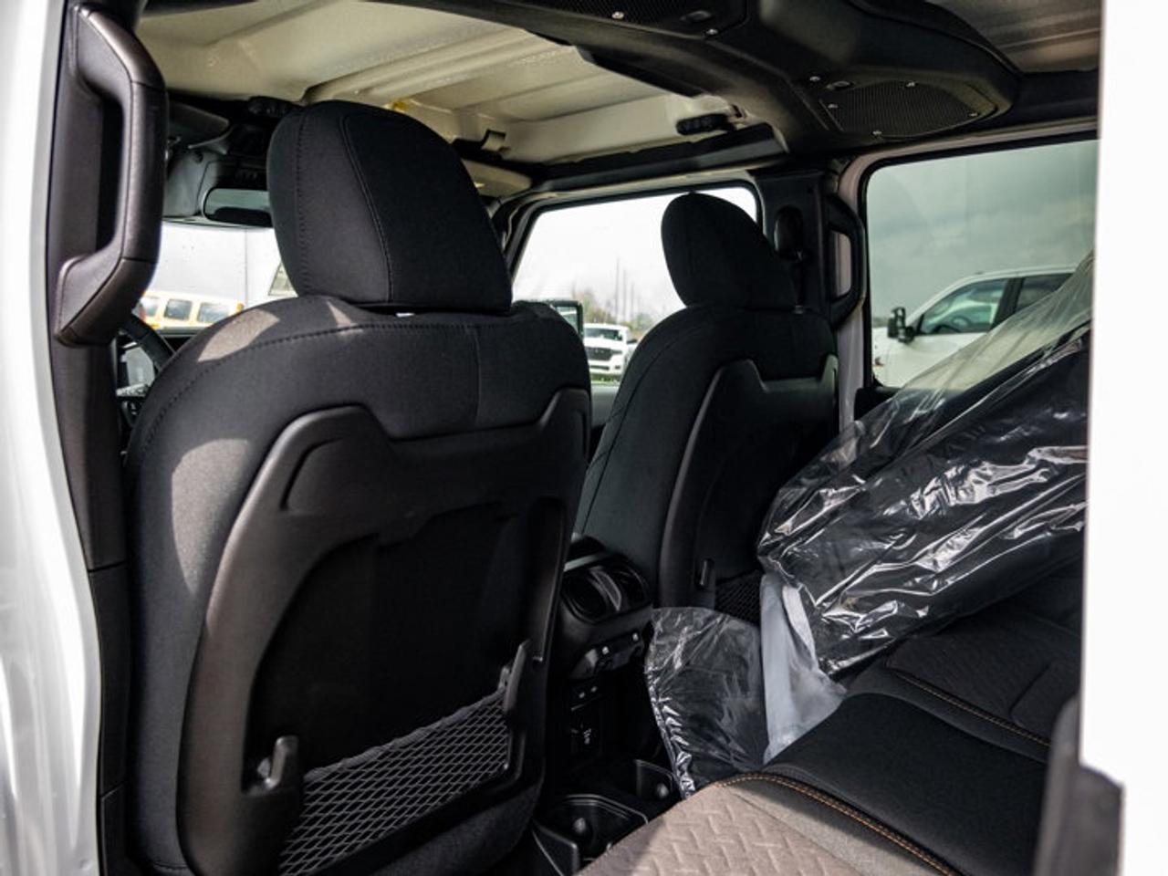 2026 Jeep Gladiator Mojave Photo