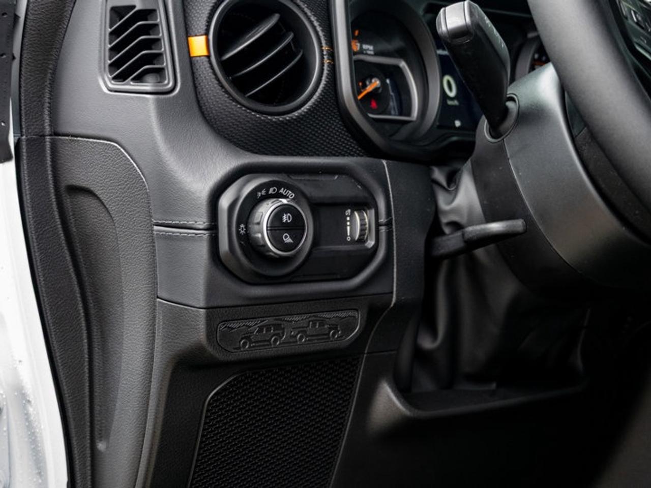 2026 Jeep Gladiator Mojave Photo