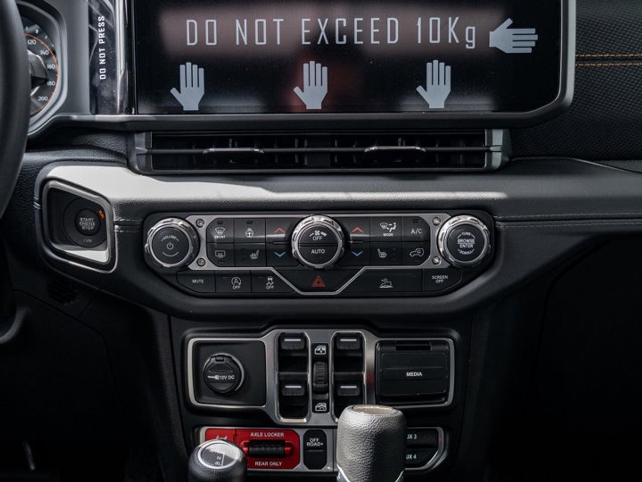 2026 Jeep Gladiator Mojave Photo