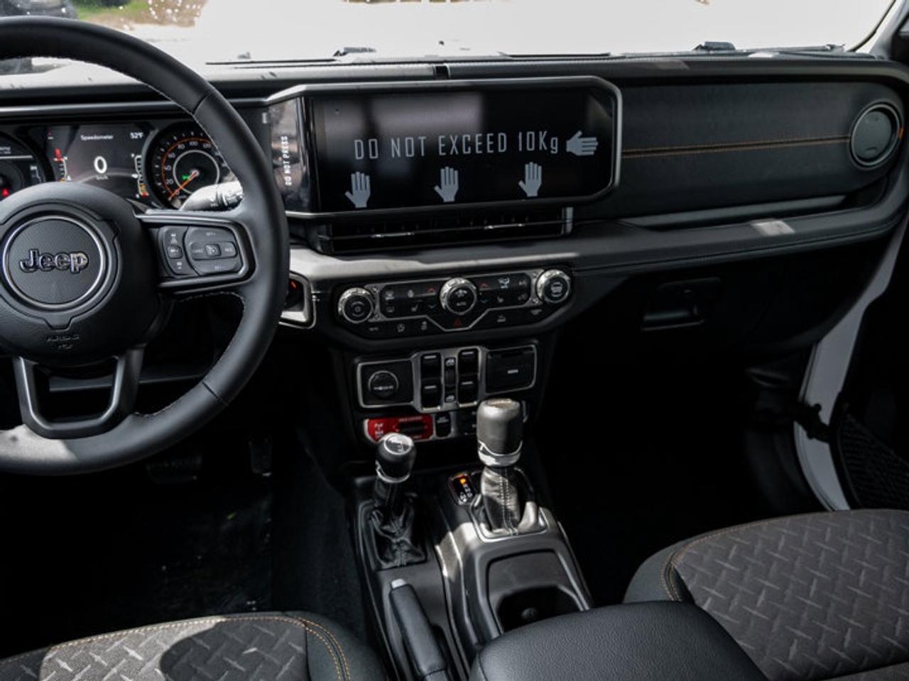 2026 Jeep Gladiator Mojave Photo