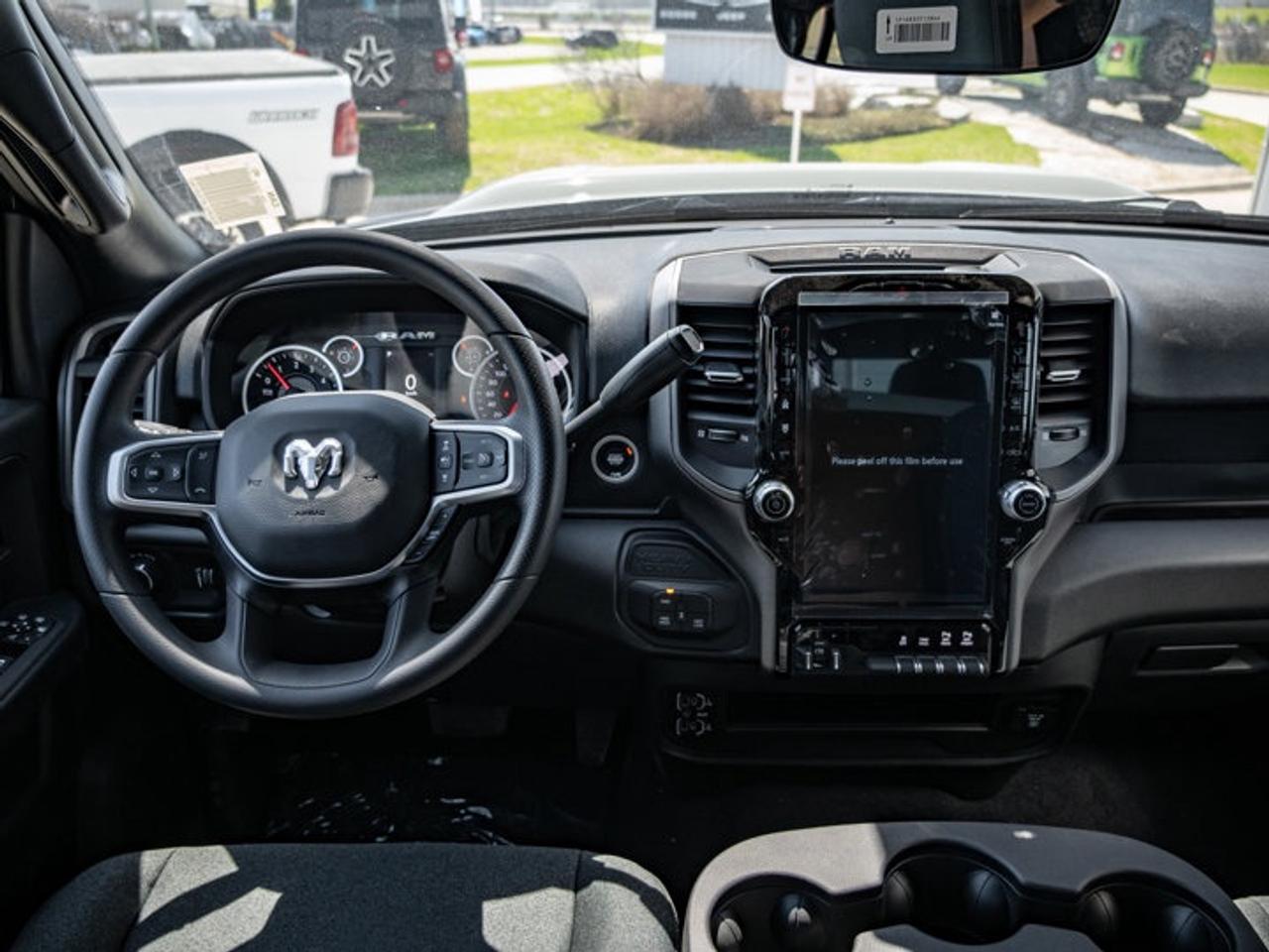 2026 RAM 2500 Black Express Photo2
