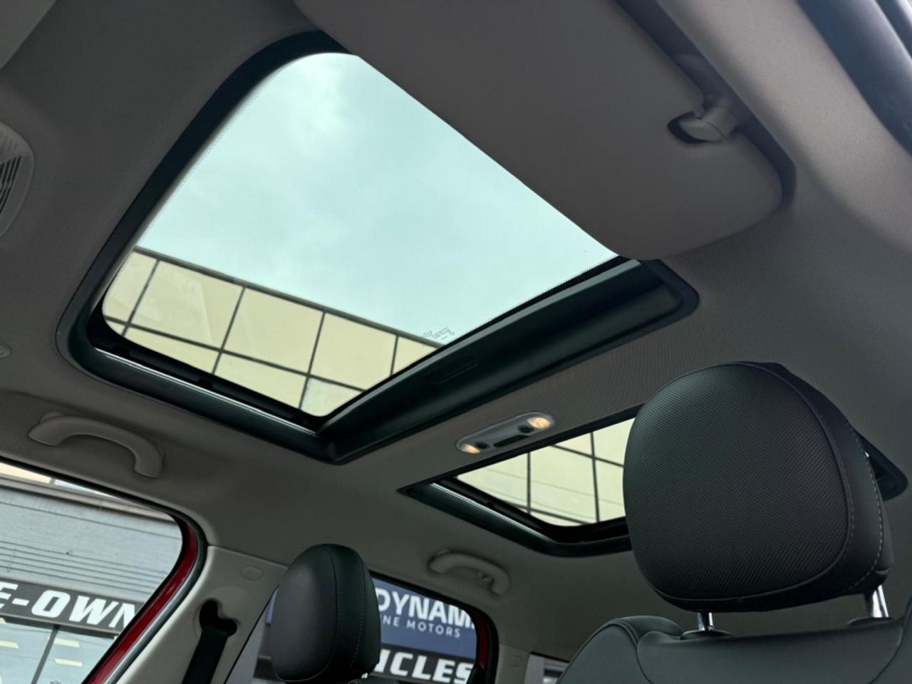 2019 MINI Cooper Countryman COOPER S ALL4 * NAVIGATION * REAR CAMERA * SUNROOF - Photo #10