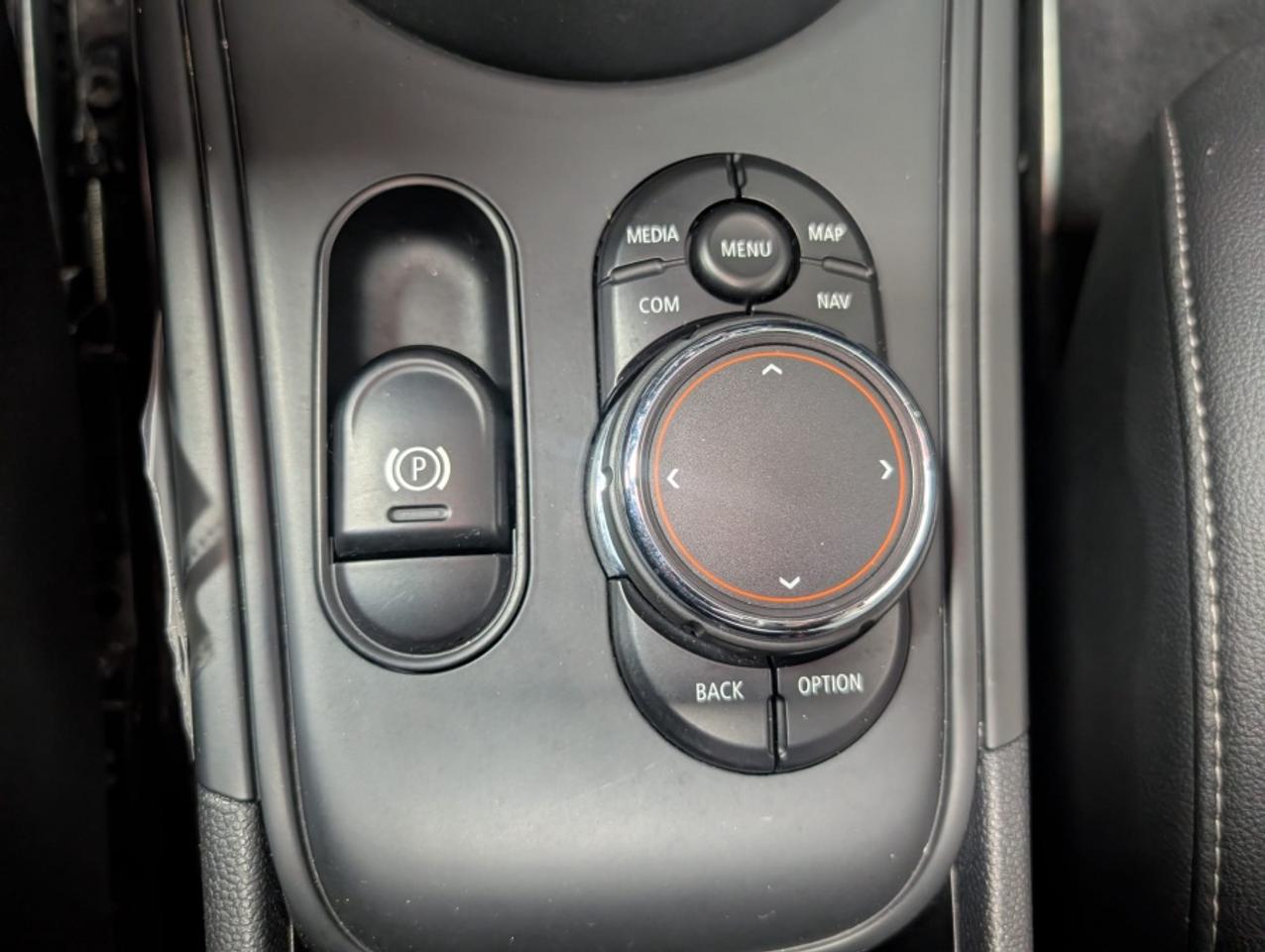 2019 MINI Cooper Countryman COOPER S ALL4 * NAVIGATION * REAR CAMERA * SUNROOF - Photo #16
