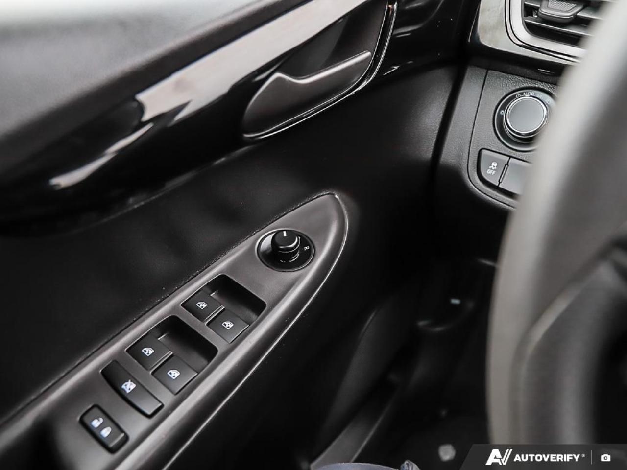 2020 Chevrolet Spark LT, LOW KM'S, R/V CAM, B.TOOTH, USB Photo