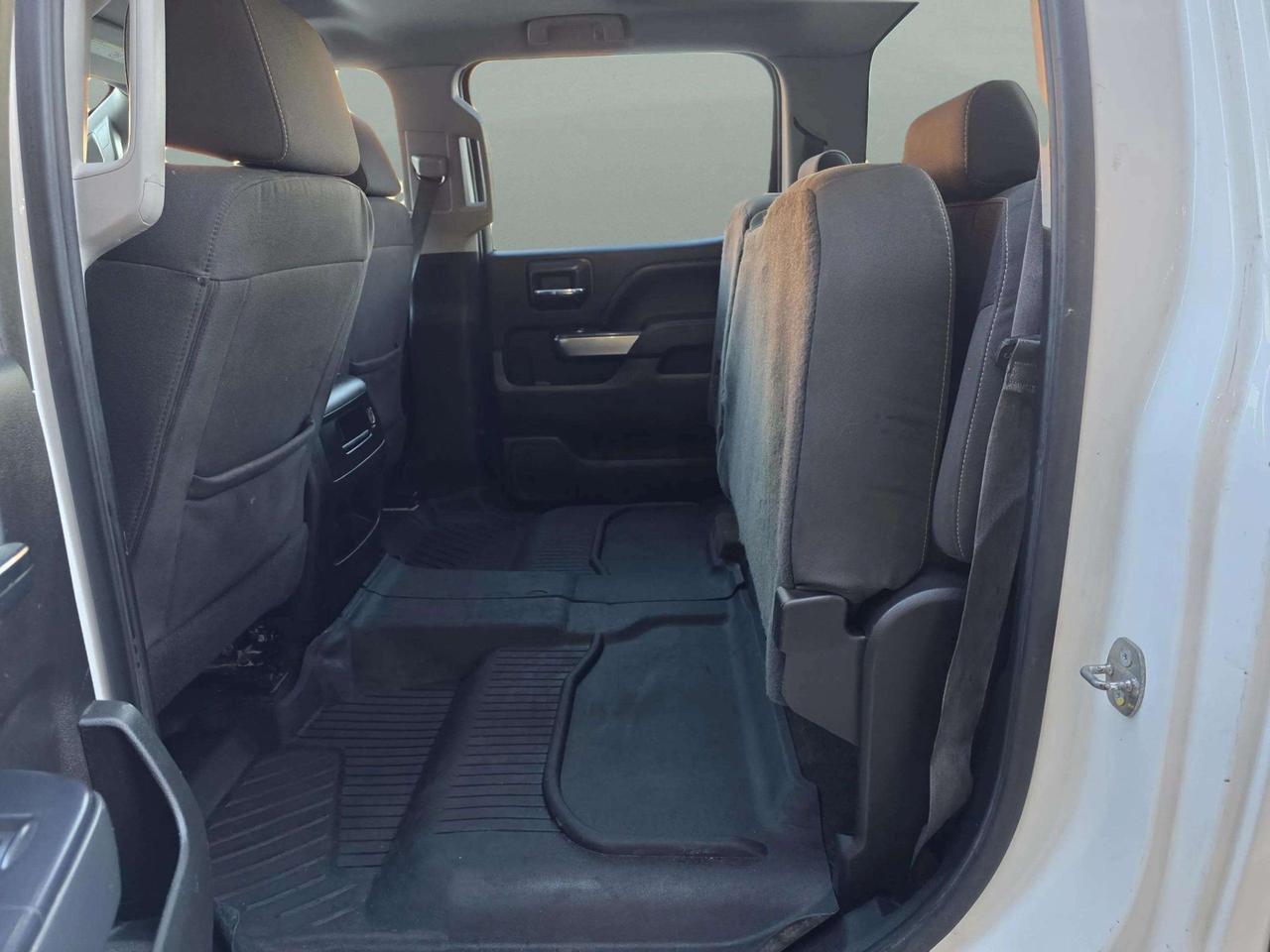 2018 Chevrolet Silverado 3500 4WD Crew Cab 167" LT Photo