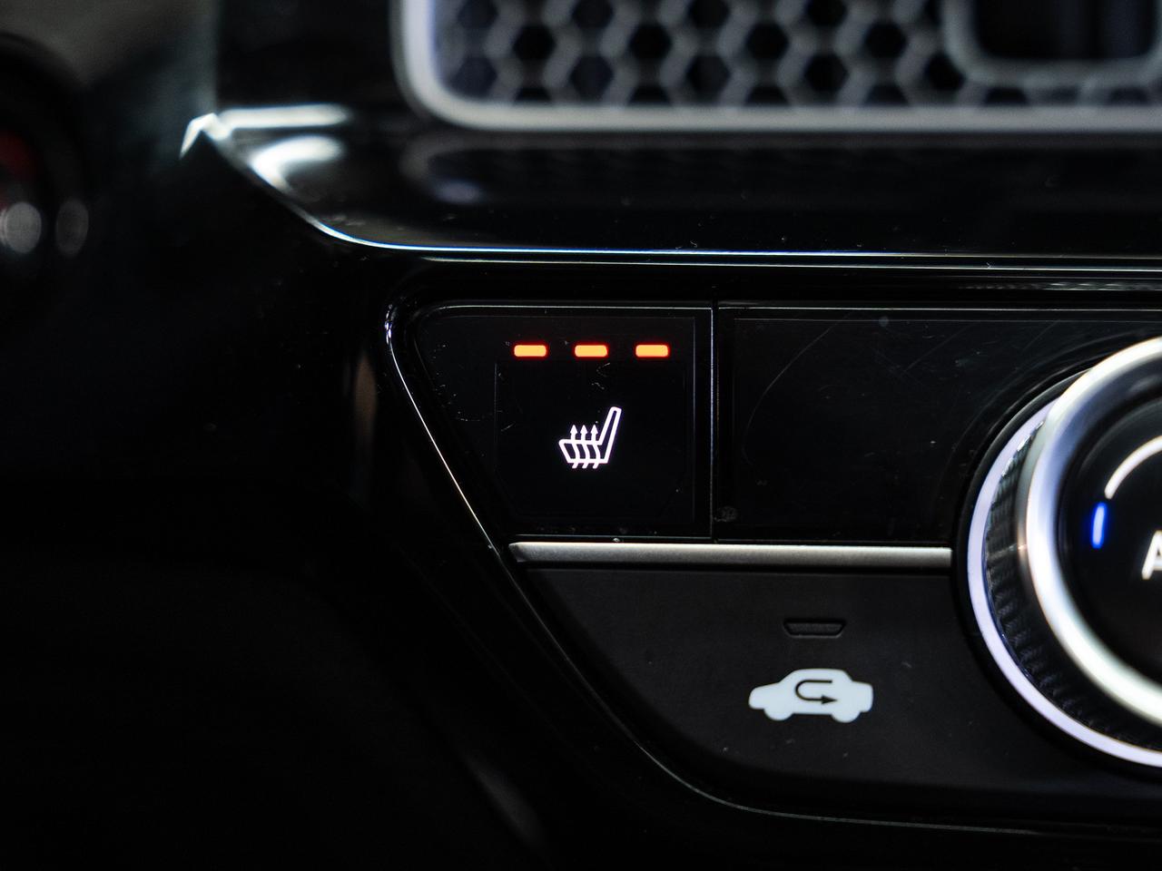 2022 Honda Civic TOURING | Nav | Leather | Sunroof | BSM | CarPlay Photo