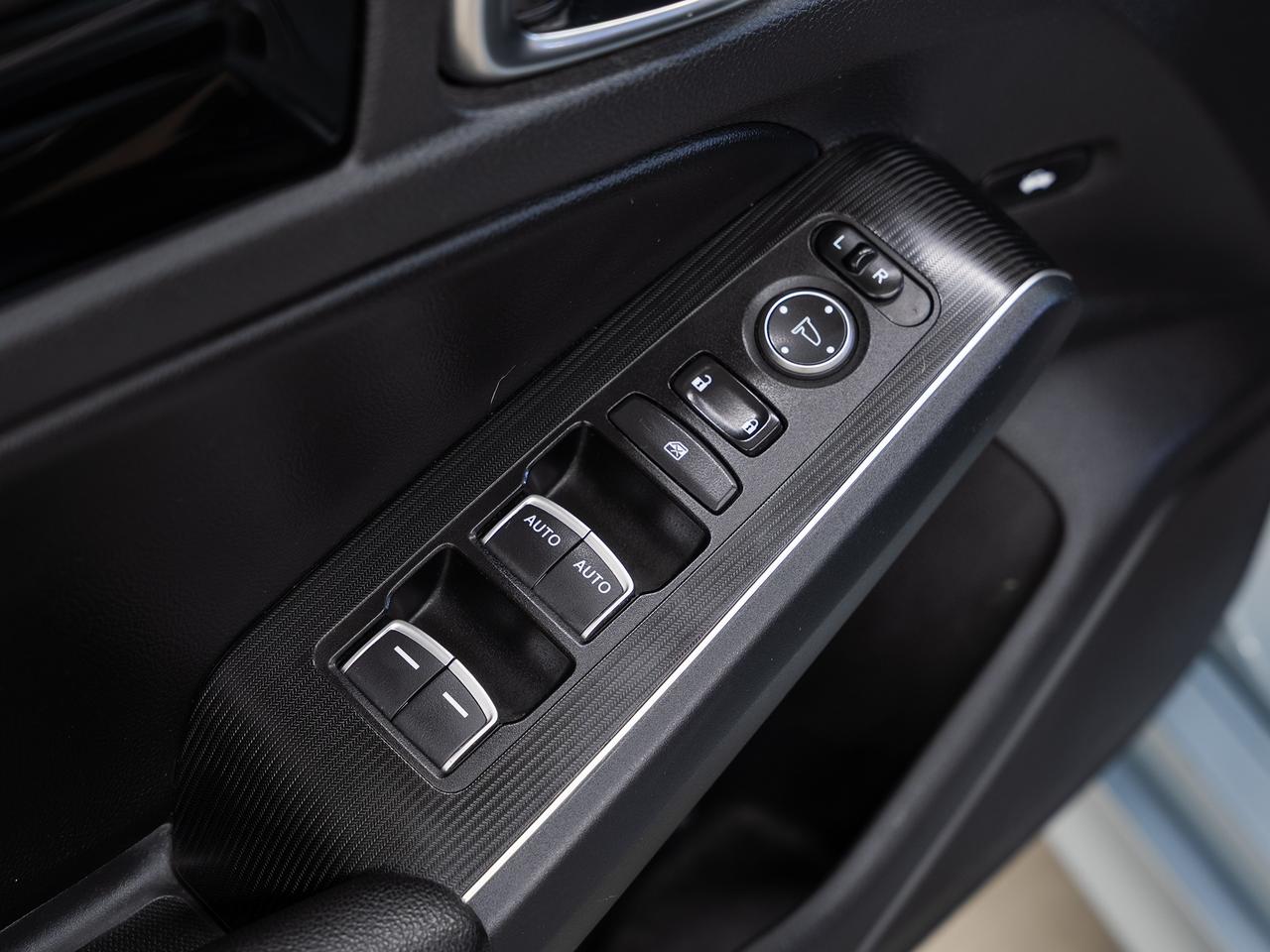 2022 Honda Civic TOURING | Nav | Leather | Sunroof | BSM | CarPlay Photo