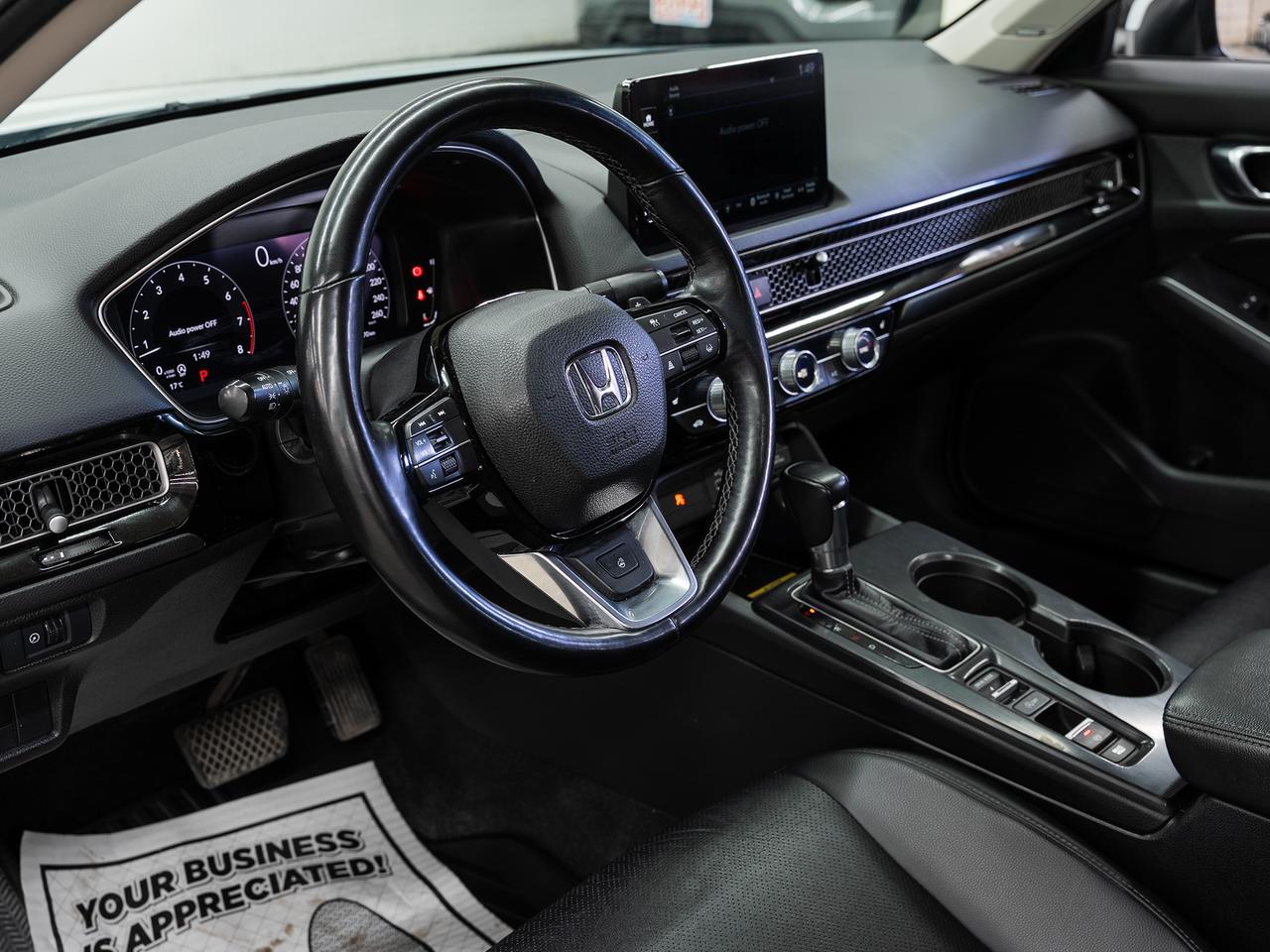 2022 Honda Civic TOURING | Nav | Leather | Sunroof | BSM | CarPlay