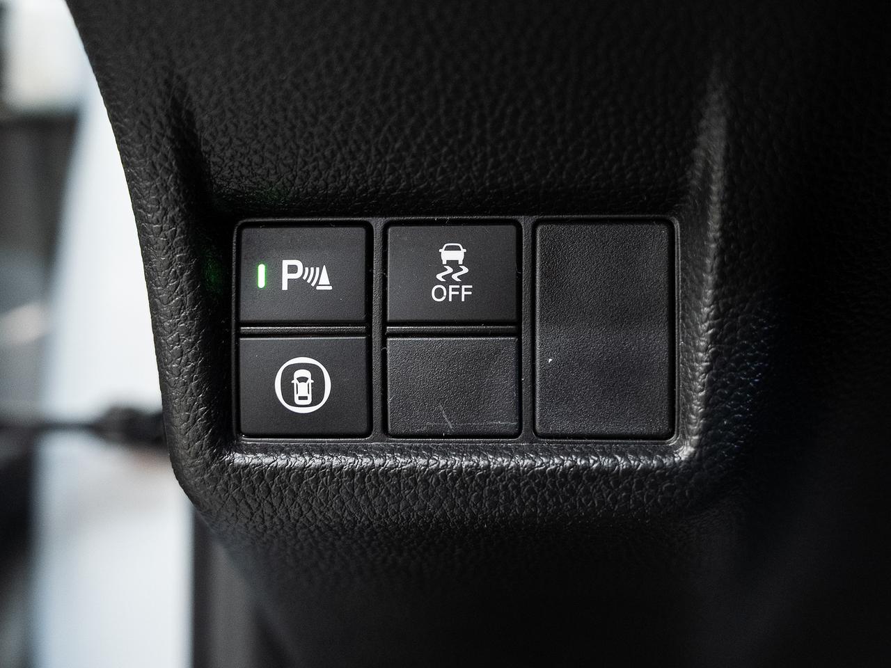 2022 Honda Civic TOURING | Nav | Leather | Sunroof | BSM | CarPlay