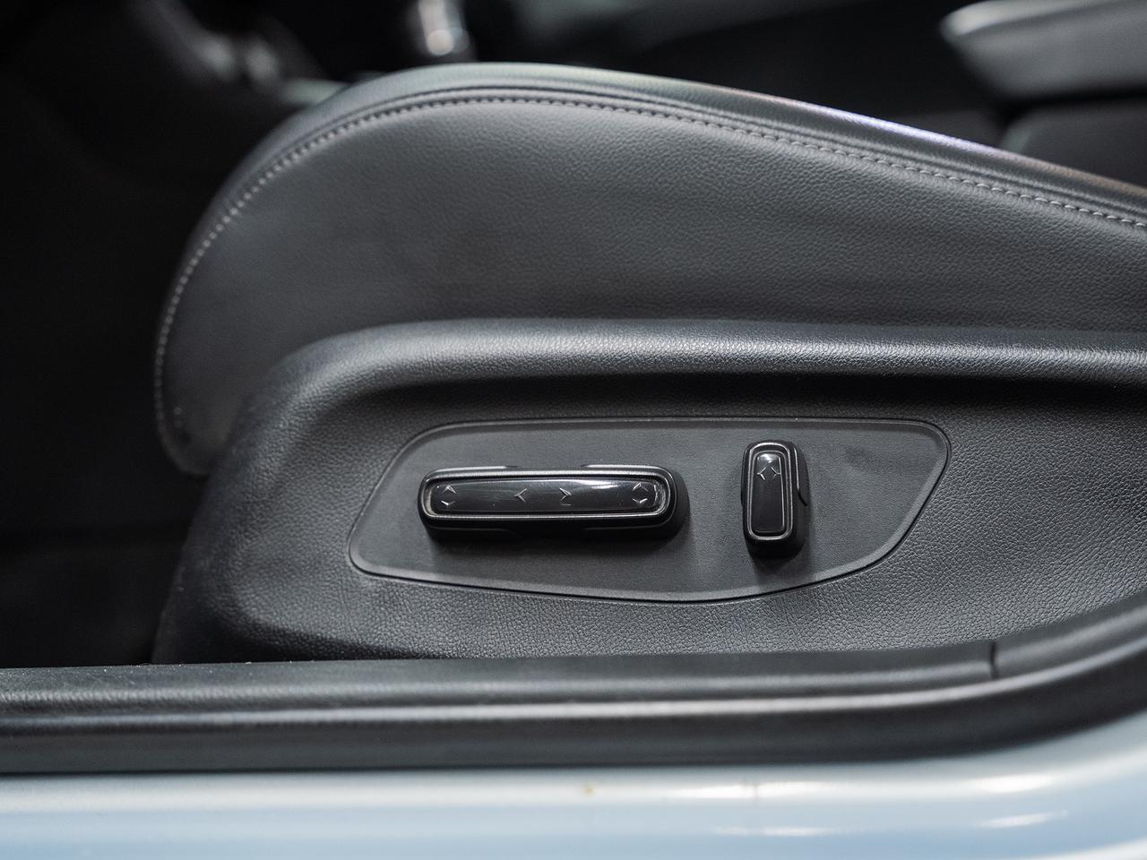 2022 Honda Civic TOURING | Nav | Leather | Sunroof | BSM | CarPlay Photo
