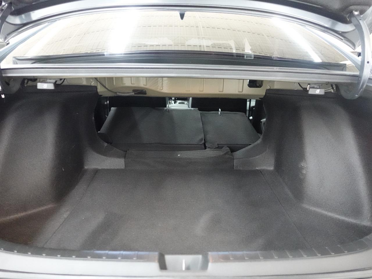 2022 Honda Civic TOURING | Nav | Leather | Sunroof | BSM | CarPlay