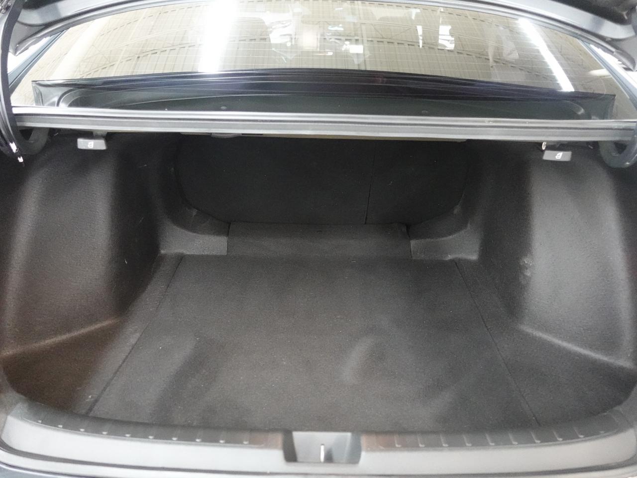 2022 Honda Civic TOURING | Nav | Leather | Sunroof | BSM | CarPlay