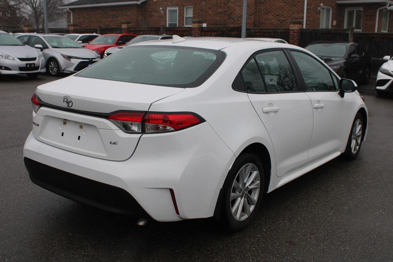 2024 Toyota Corolla LE Plus Sunroof Photo