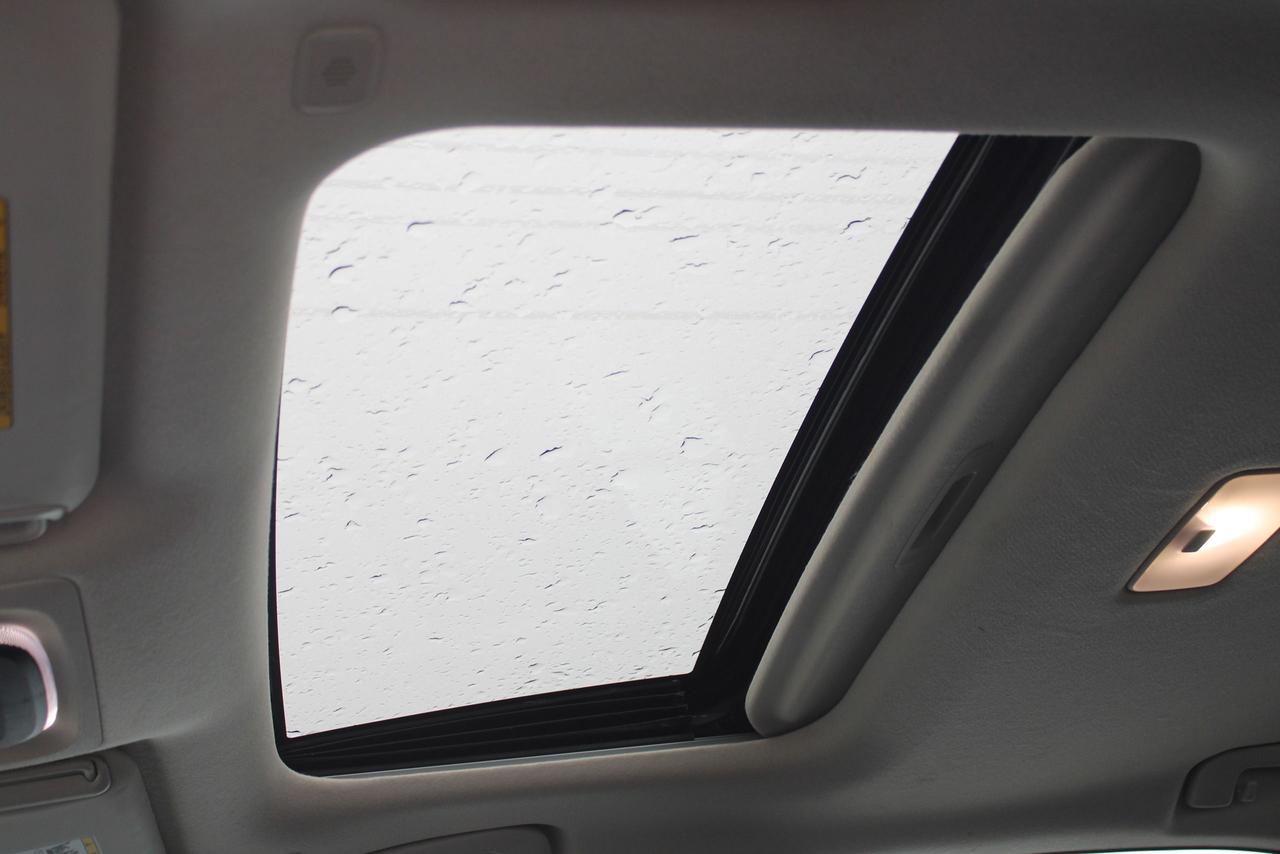 2024 Toyota Corolla LE Plus Sunroof Photo