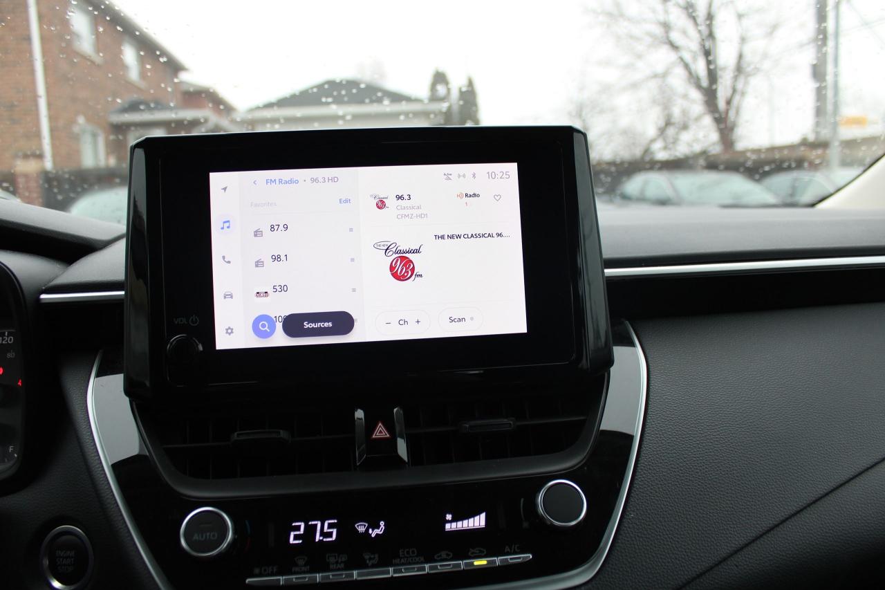 2024 Toyota Corolla LE Plus Sunroof Photo