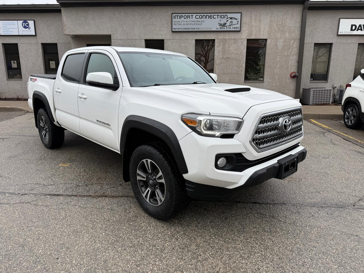 2017 Toyota Tacoma 4WD DOUBLE CAB V6 MAN TRD SPORT.NAV..CERTIFIED!! Photo