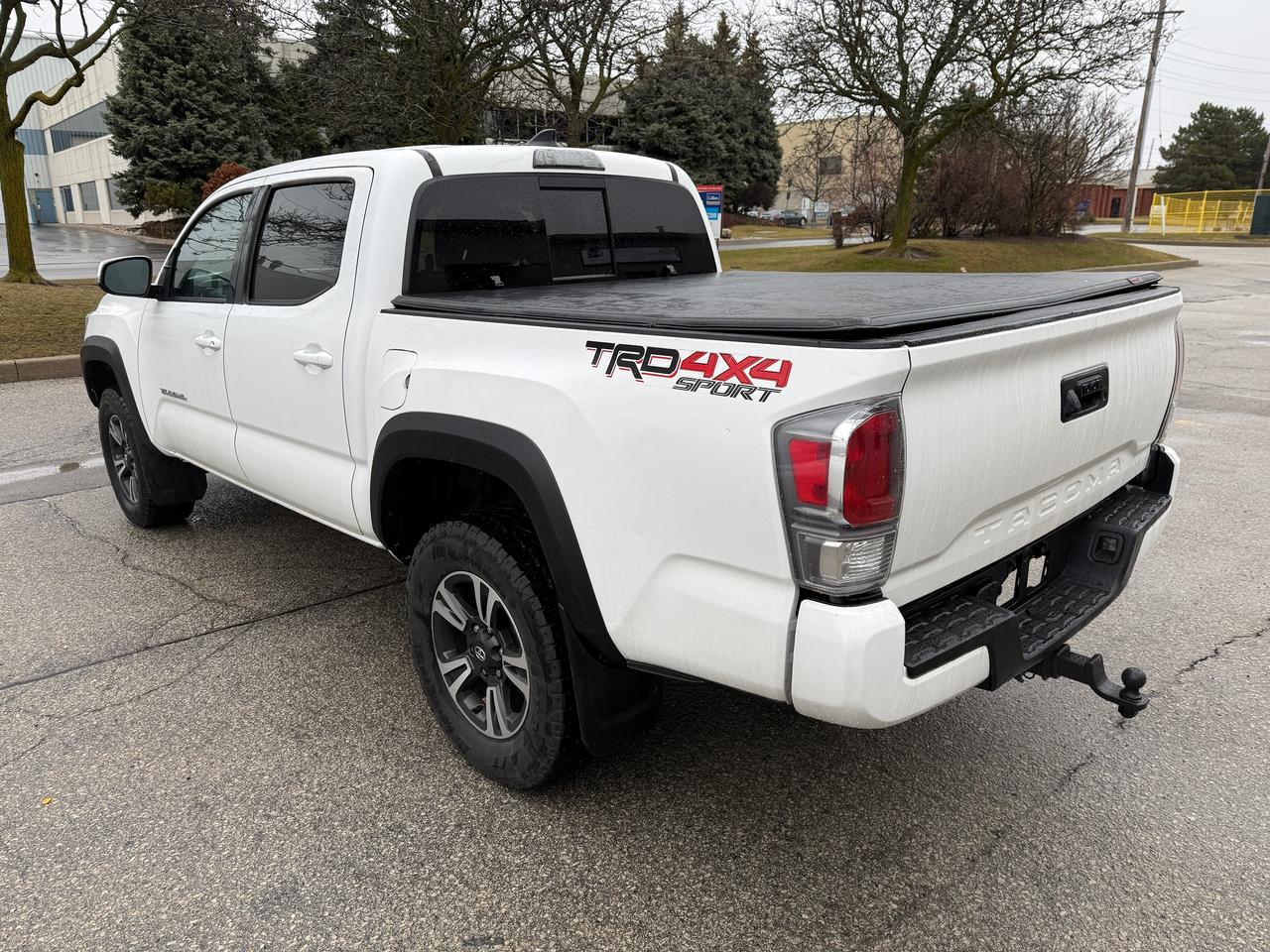 2017 Toyota Tacoma 4WD DOUBLE CAB V6 MAN TRD SPORT.NAV..CERTIFIED!! Photo