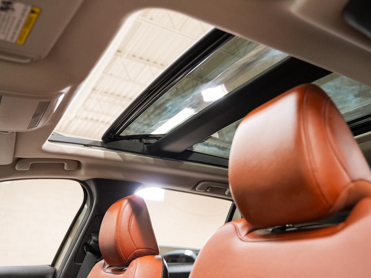 2024 Mazda CX-50 GT AWD | Nav | Leather | Sunroof | BSM | CarPlay