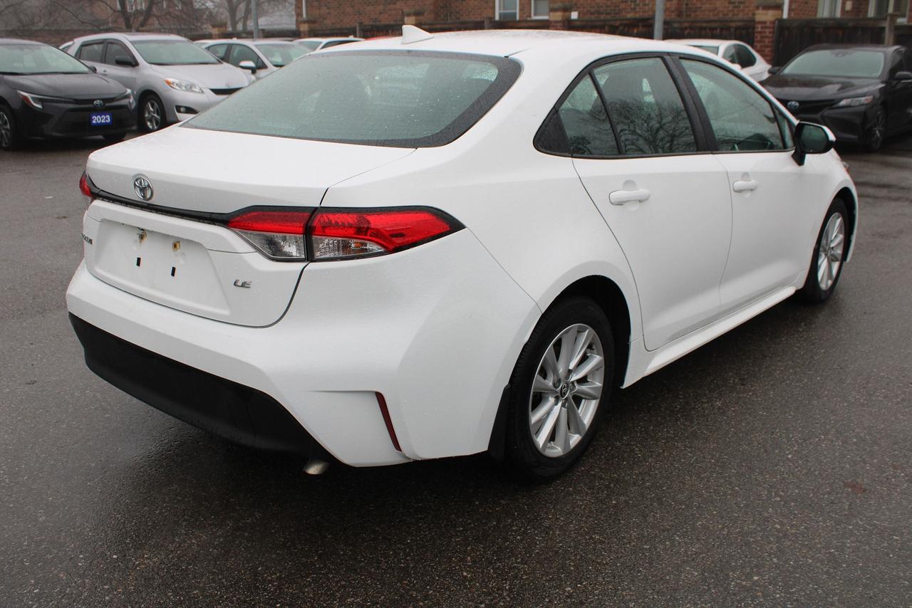 2024 Toyota Corolla LE Plus Sunroof Photo