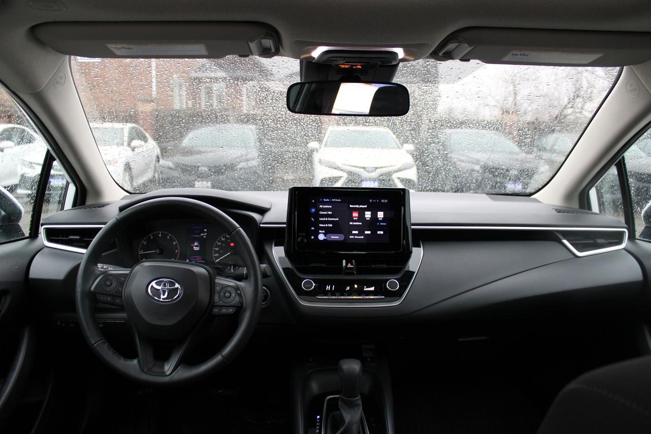 2024 Toyota Corolla LE Plus Sunroof Photo
