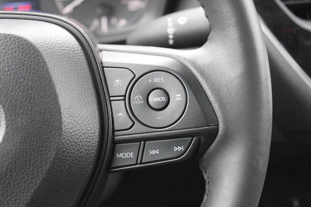 2024 Toyota Corolla LE Plus Sunroof Photo