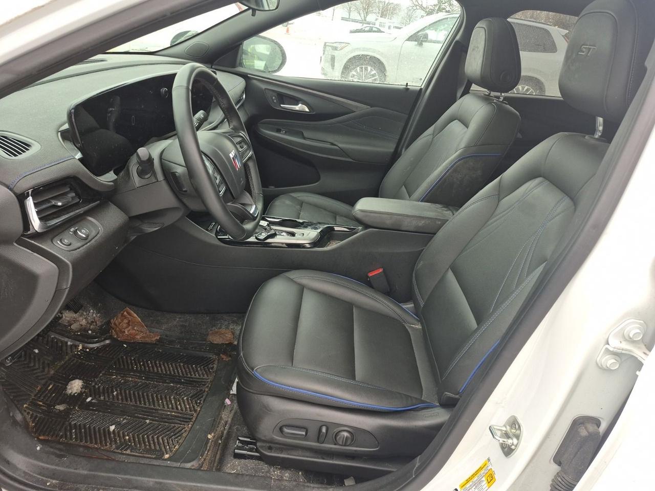 2024 Buick Envista Sport Touring - SUNROOF, HEATED SEATS/WHEEL,ALLOYS Photo