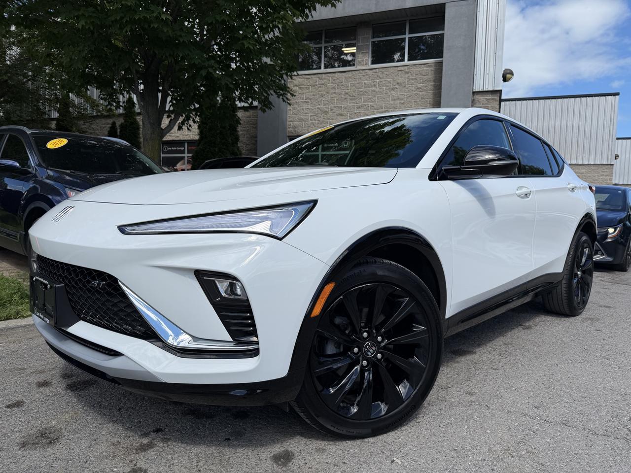 <p>CHECK OUT THIS ULTRA LOW KM FULLY LOADED BUICK ENVISTA ST!!! Loaded up with all the right features including: power sunroof, 19 inch gloss black wheels, power lift gate, wireless charging, remote start, blind spot monitor, Apple Carplay/Android Auto, SiriusXM satellite radio, push-button start and more!</p><p>This vehicle comes Luxe certified pre-owned, which includes: 180-point inspection & servicing, oil lube and filter change, minimum 50% material remaining on tires and brakes, Ontario safety certificate, complete interior and exterior detailing, Carfax Verified vehicle history report, guaranteed one key (additional keys may be purchased at time of sale), FREE 90-day SiriusXM satellite radio trial (on factory-equipped vehicles) & full tank of fuel! Remember, we built our business on quality, trust, service, and we deliver. PERIOD. <strong>Proudly </strong><strong>Family Owned and Operated in the Orleans community for over 16 years!</strong></p><p><strong>Priced at ONLY $165 bi-weekly with $1500 down over 78 months at 6.99% (cost of borrowing is $1899 per $10000 financed) OR cash purchase price of $26999 (both prices are plus HST and licensing). Call today and book your test drive appointment!</strong></p>