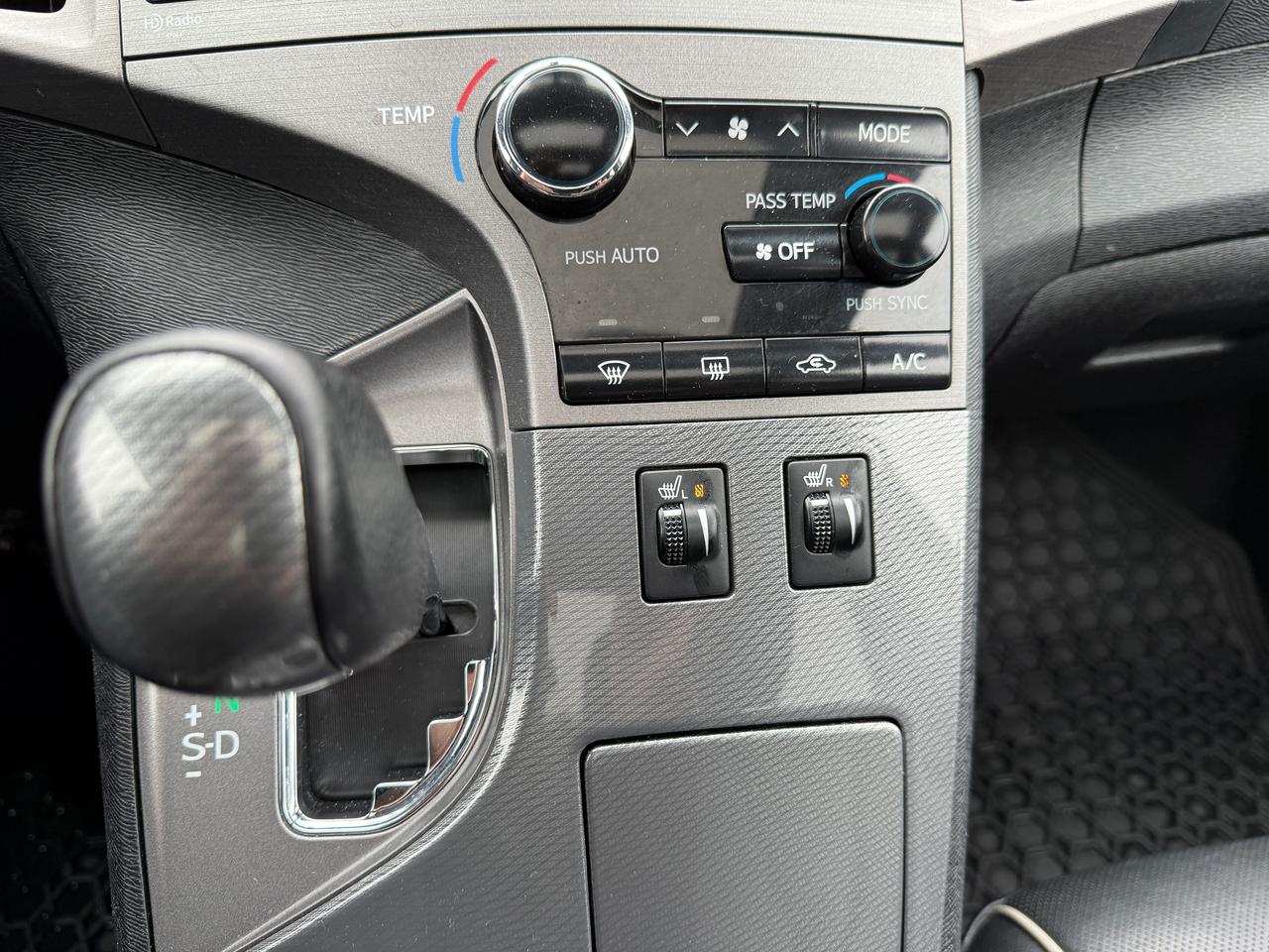 2013 Toyota Venza 4dr Wgn V6 AWD,NO ACCIDENTS,NAV,LEATHER,CERTIFIED! Photo0