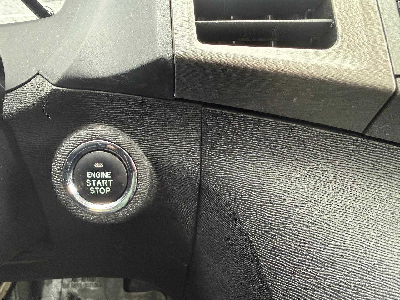 2013 Toyota Venza 4dr Wgn V6 AWD,NO ACCIDENTS,NAV,LEATHER,CERTIFIED! Photo