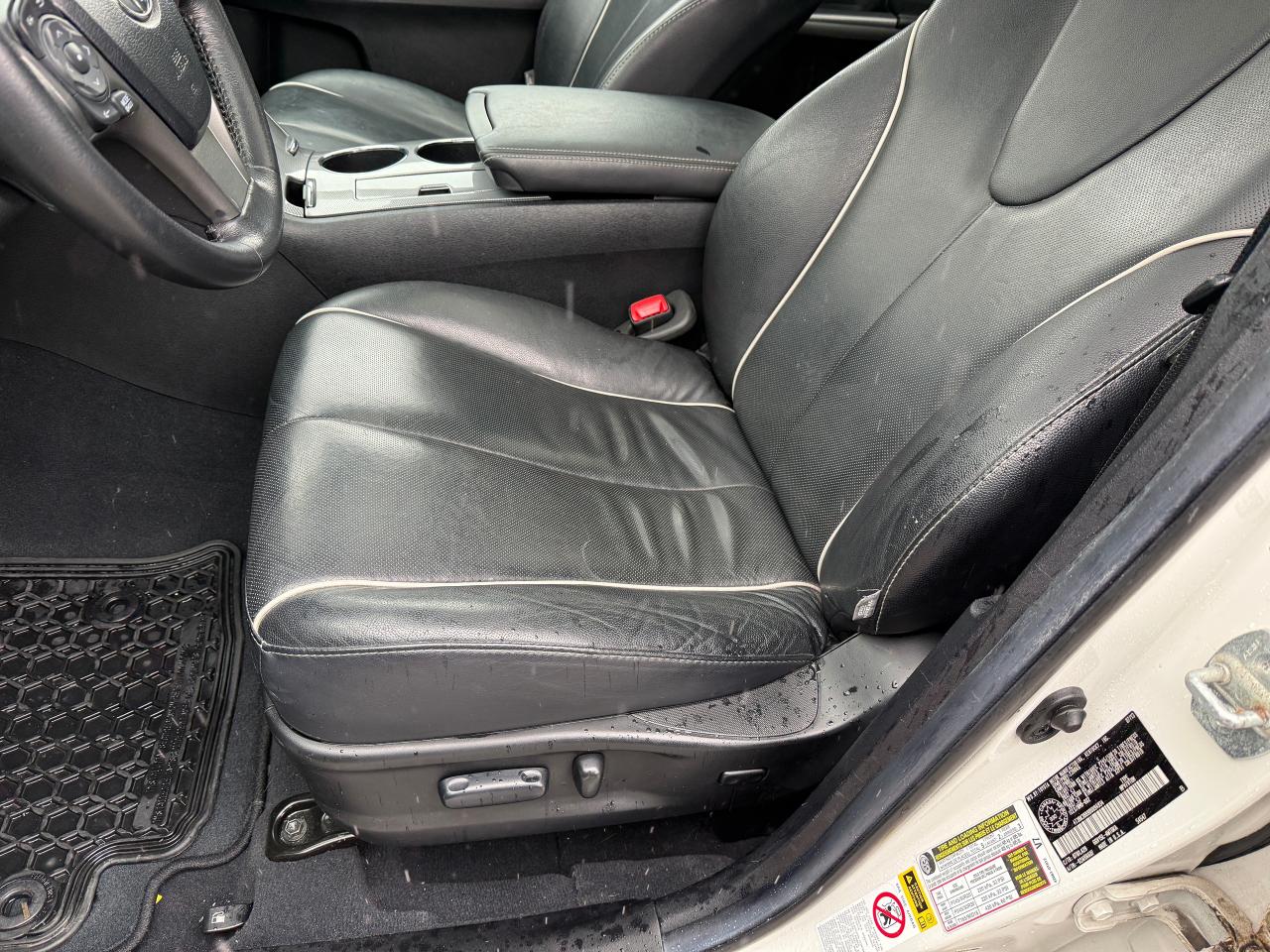 2013 Toyota Venza 4dr Wgn V6 AWD,NO ACCIDENTS,NAV,LEATHER,CERTIFIED! Photo