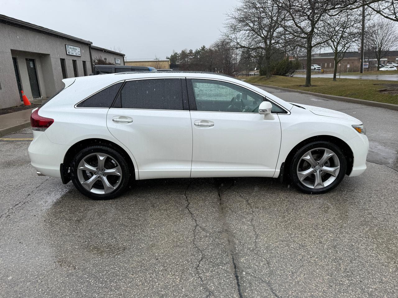 2013 Toyota Venza 4dr Wgn V6 AWD,NO ACCIDENTS,NAV,LEATHER,CERTIFIED! Photo