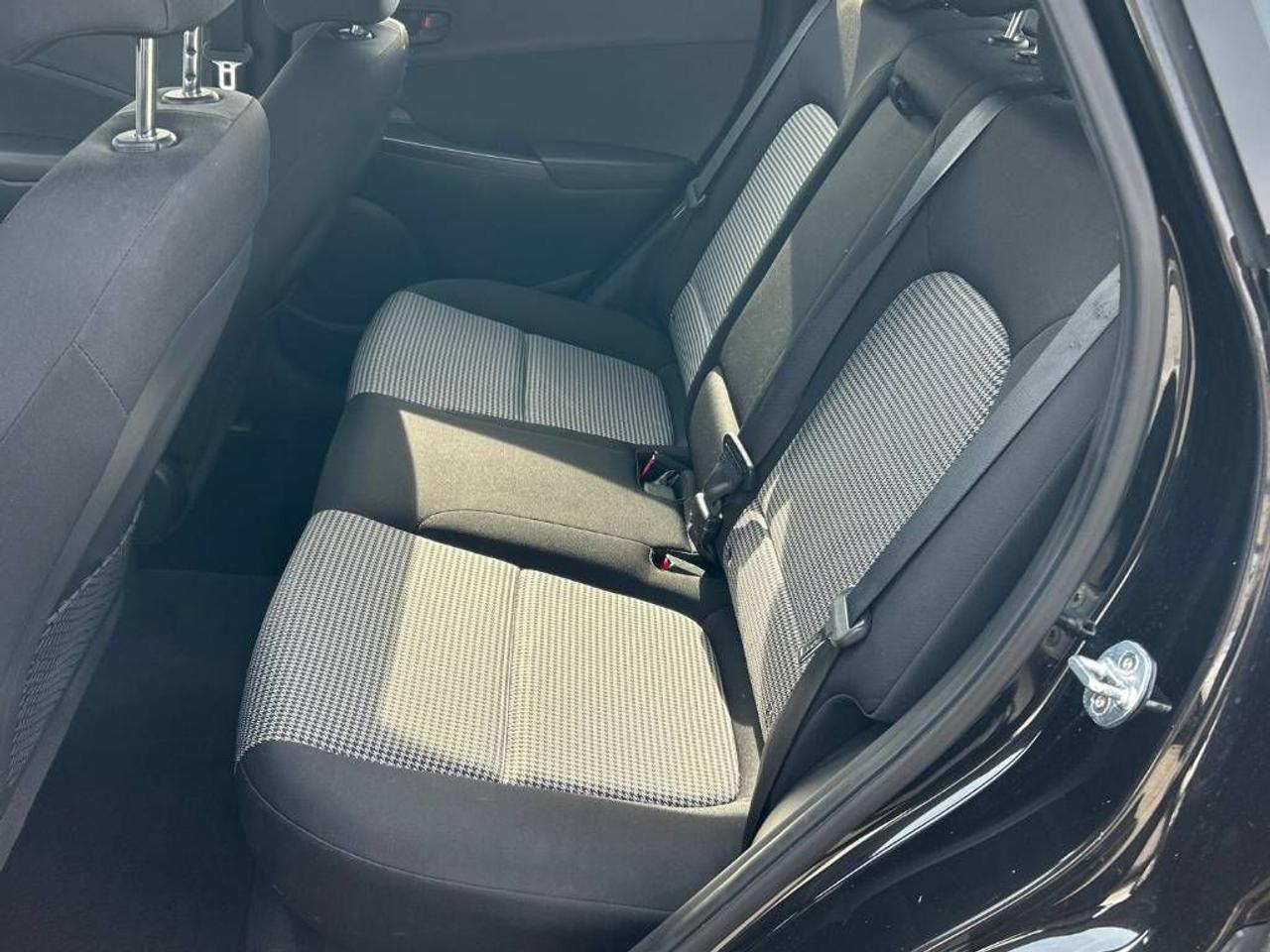 2018 Hyundai KONA Preferred - CLEAN!! HEATED SEATS & STEERING WHEEL! Photo