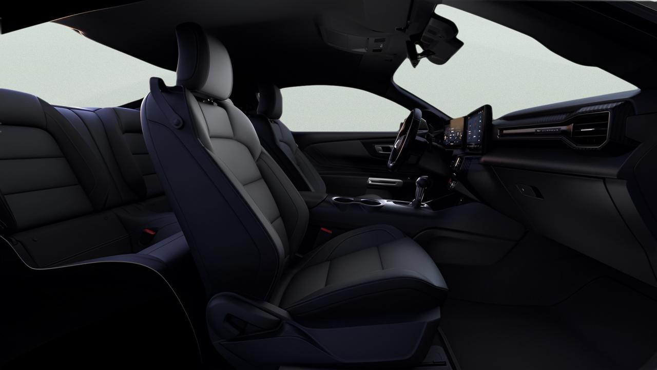 2026 Ford Mustang EcoBoost Fastback Photo4