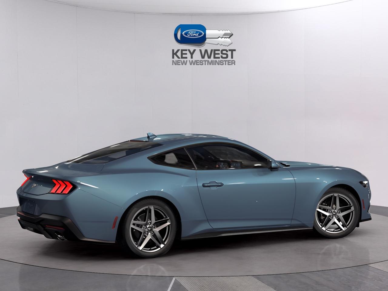 2026 Ford Mustang EcoBoost Fastback Photo1