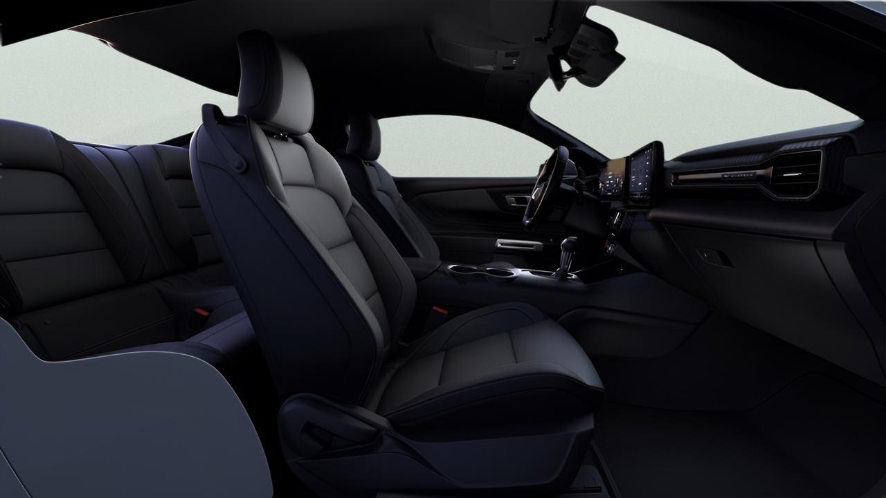 2026 Ford Mustang EcoBoost Fastback Photo4