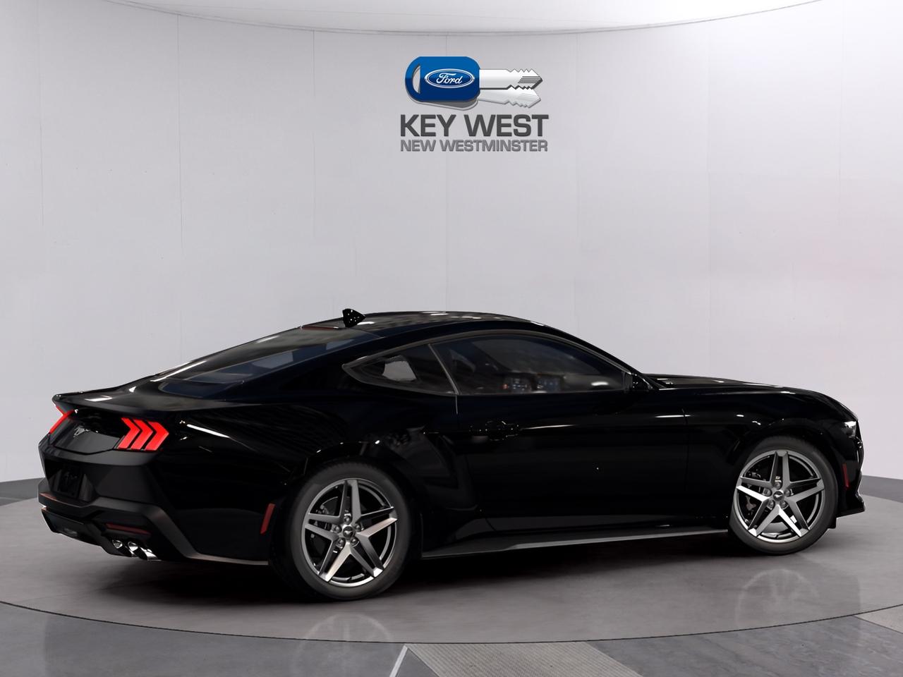 2026 Ford Mustang EcoBoost Fastback Photo2