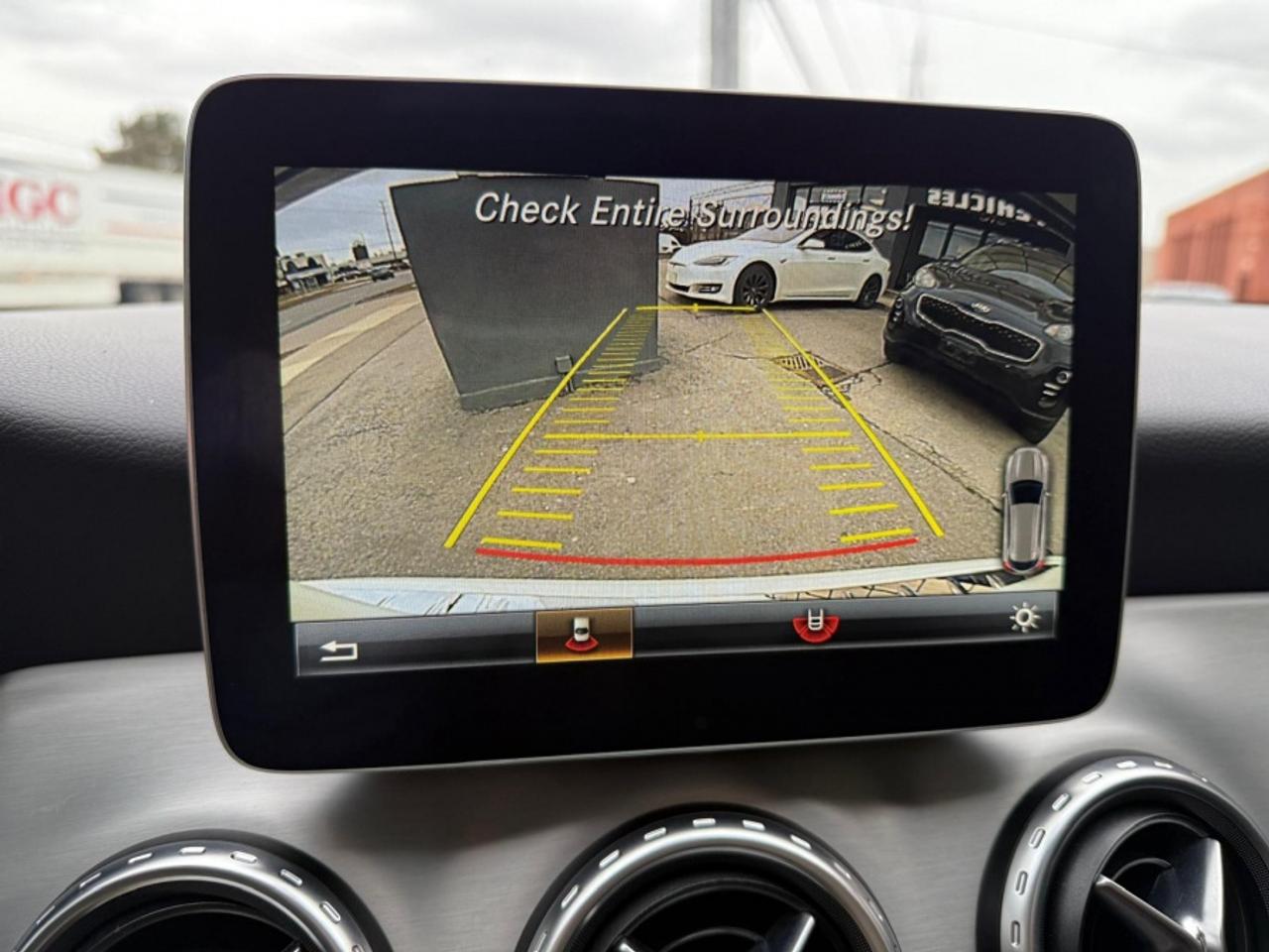 2017 Mercedes-Benz GLA GLA 250 4MATIC * AMG * NAVIAGTION * PANO SUNROOF - Photo #14