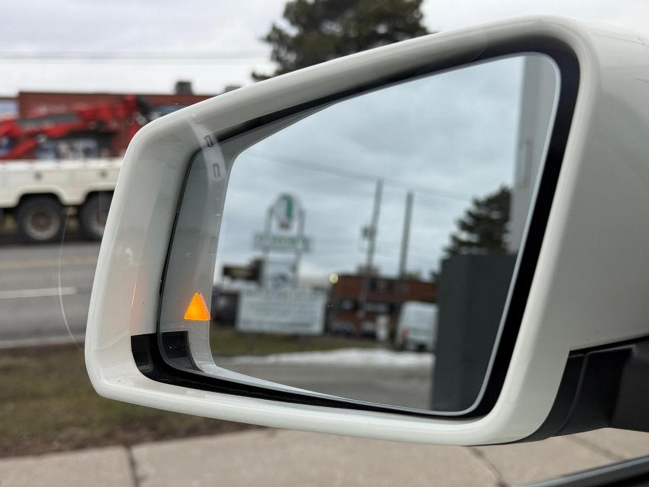 2017 Mercedes-Benz GLA GLA 250 4MATIC * AMG * NAVIAGTION * PANO SUNROOF Photo