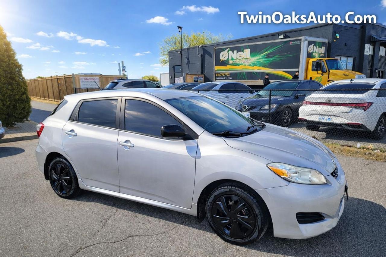 2011 Toyota Matrix  Photo0