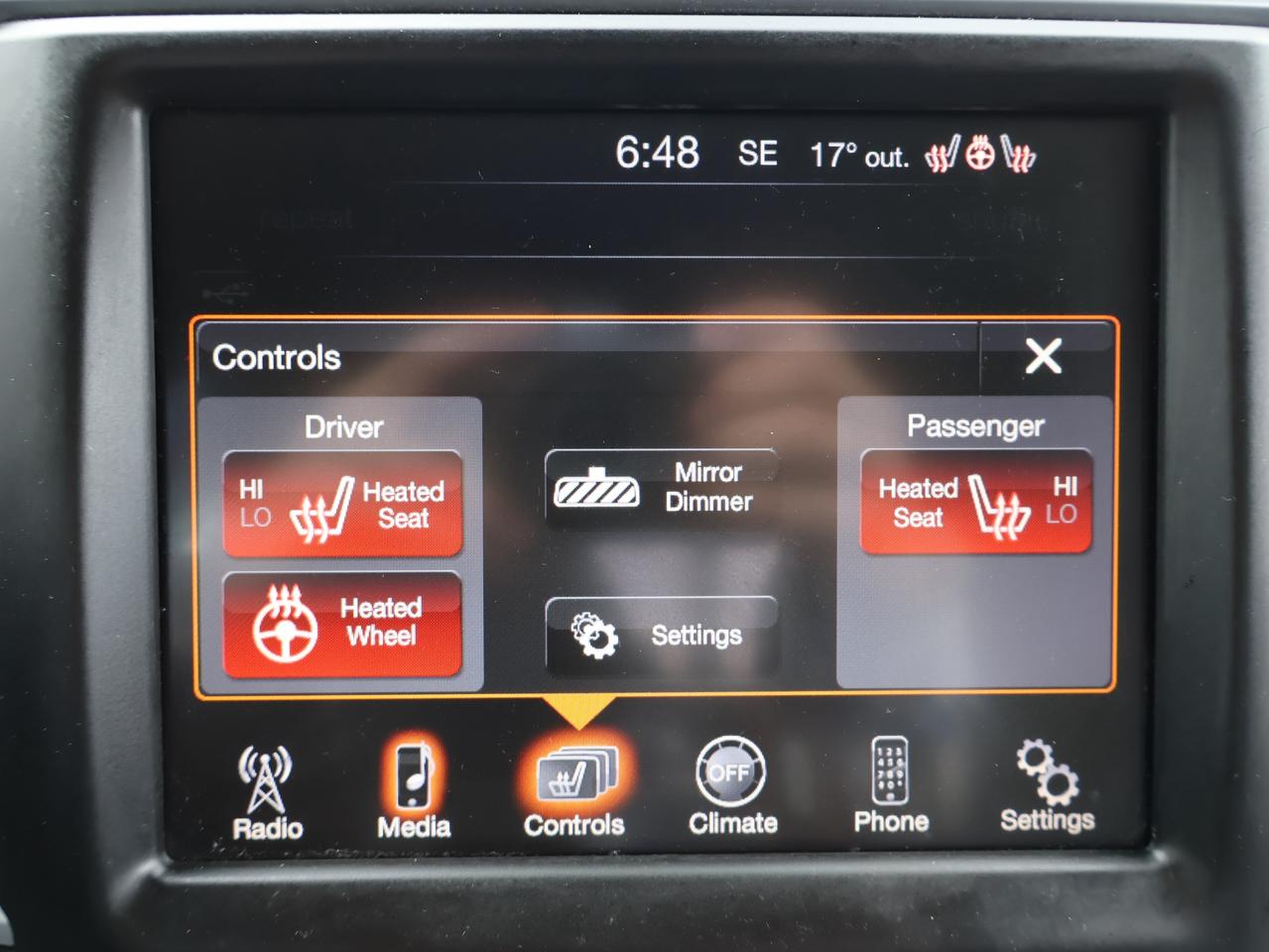 2015 RAM 1500 BIG HORN DIESEL CREW 4WD CERTIFIED *ACCIDENT FREE*DODGE MAINTAIN*  CAMERA BLUETOOTH HEATED SEATS/STEERING RUNNING BOARDS CRUISE ALLOYS Photo