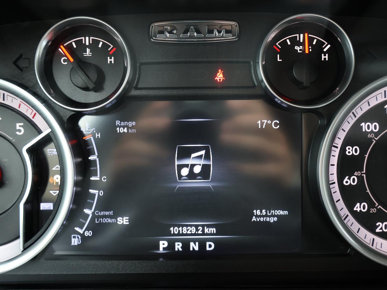 2015 RAM 1500 BIG HORN DIESEL CREW 4WD CERTIFIED *ACCIDENT FREE*DODGE MAINTAIN*  CAMERA BLUETOOTH HEATED SEATS/STEERING RUNNING BOARDS CRUISE ALLOYS Photo