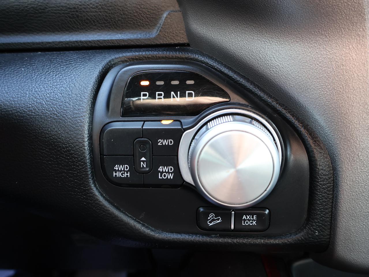 2019 RAM 1500 REBEL HEMI 4WD CERTIFIED *ACCIDNET FREE* CAMERA BLUETOOTH LEATHER HEATED SEATS SUNROOF CRUISE ALLOYS Photo