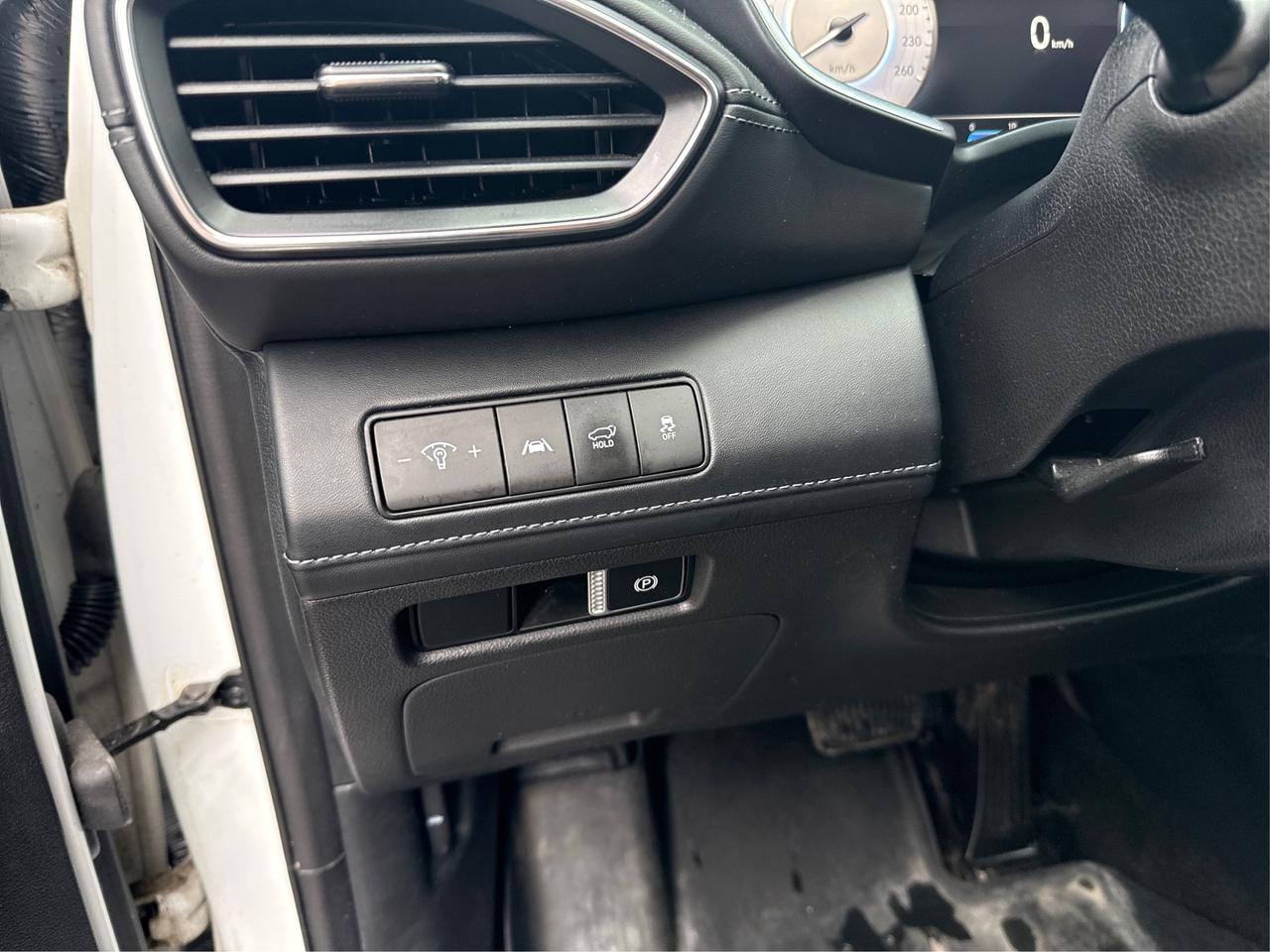 2021 Hyundai Santa Fe Ultimate Calligraphy Photo