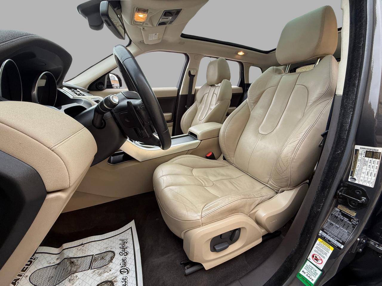 2013 Land Rover Evoque Pure Premium Photo