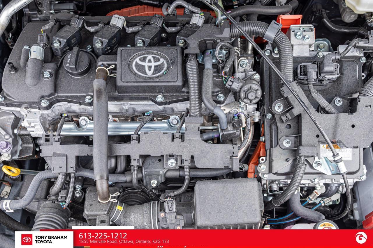2025 Toyota Corolla Hybrid LE Photo