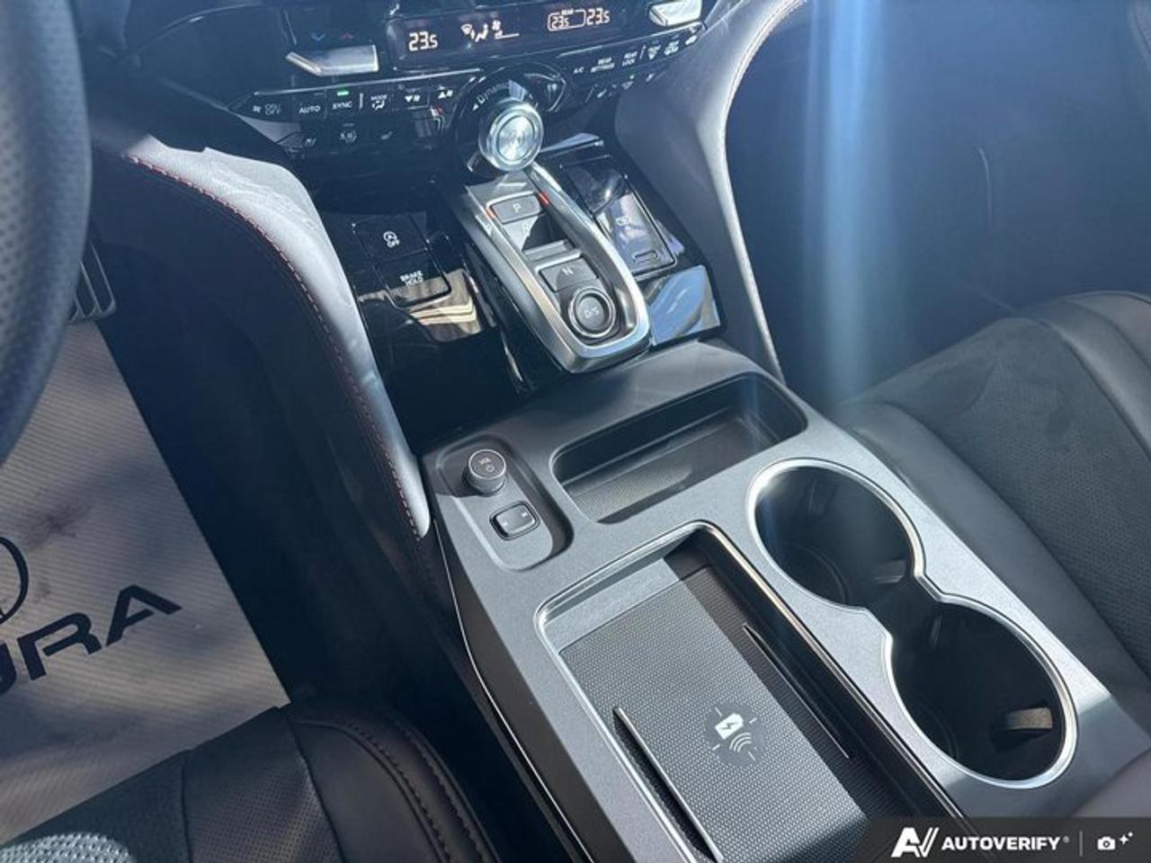 13732643