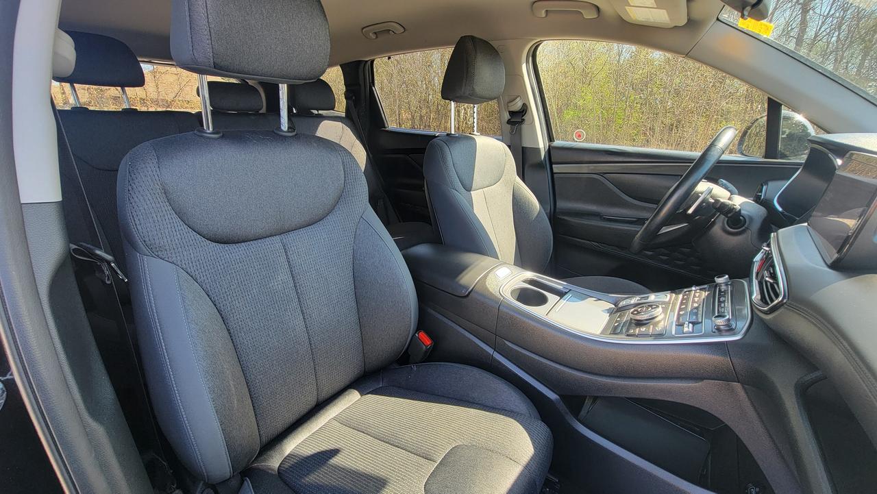 2023 Hyundai Santa Fe Preferred Photo