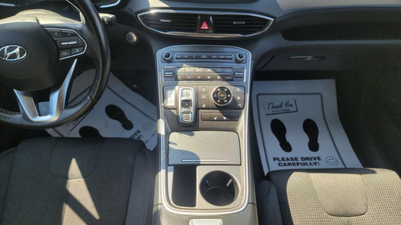 2023 Hyundai Santa Fe Preferred Photo