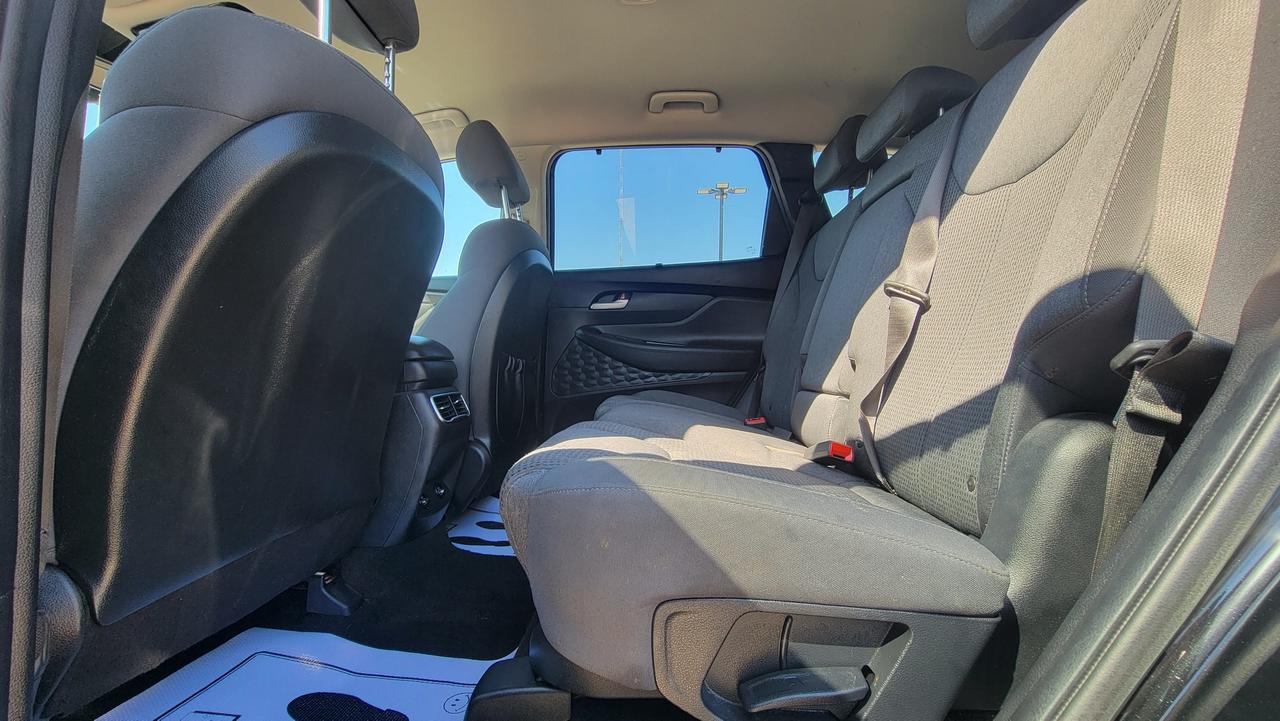 2023 Hyundai Santa Fe Preferred Photo