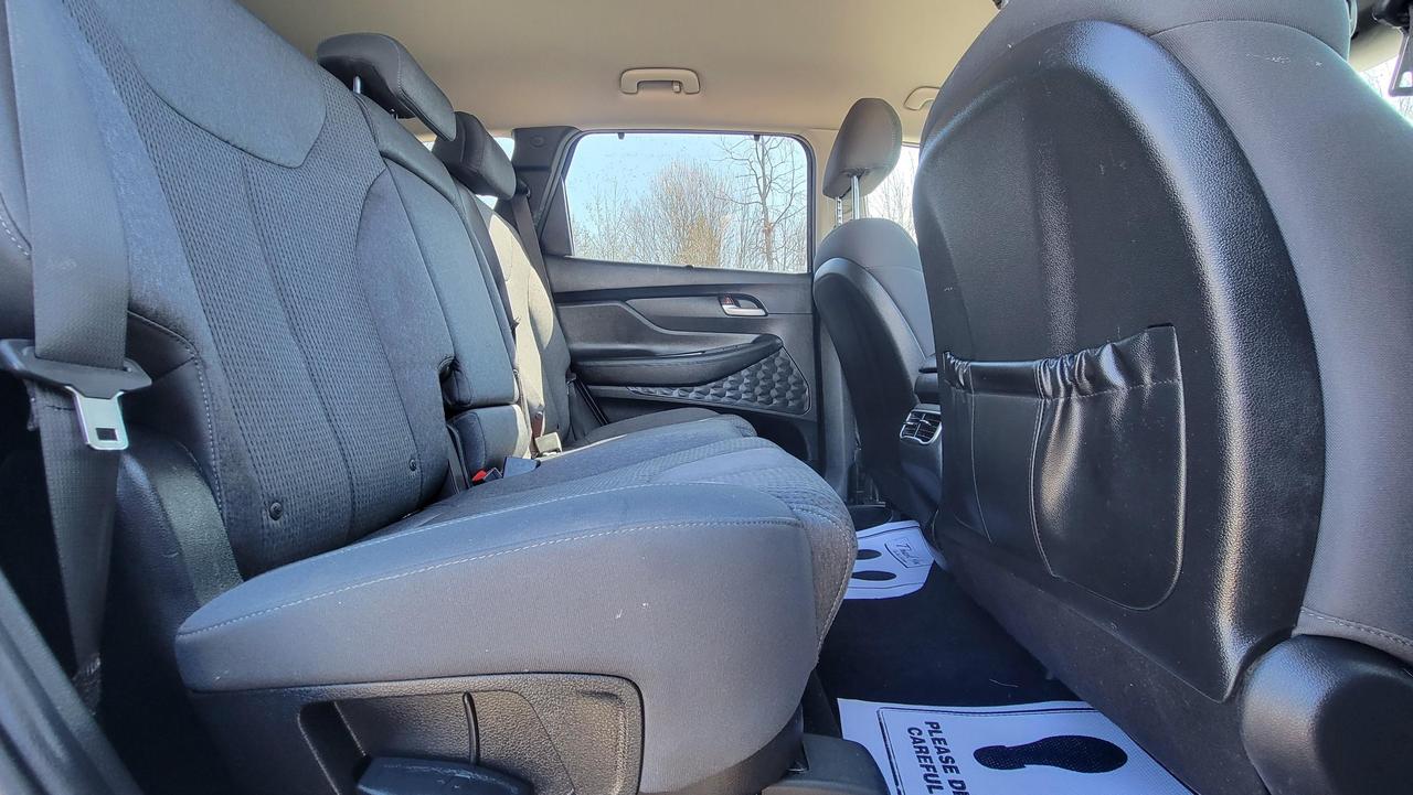 2023 Hyundai Santa Fe Preferred Photo